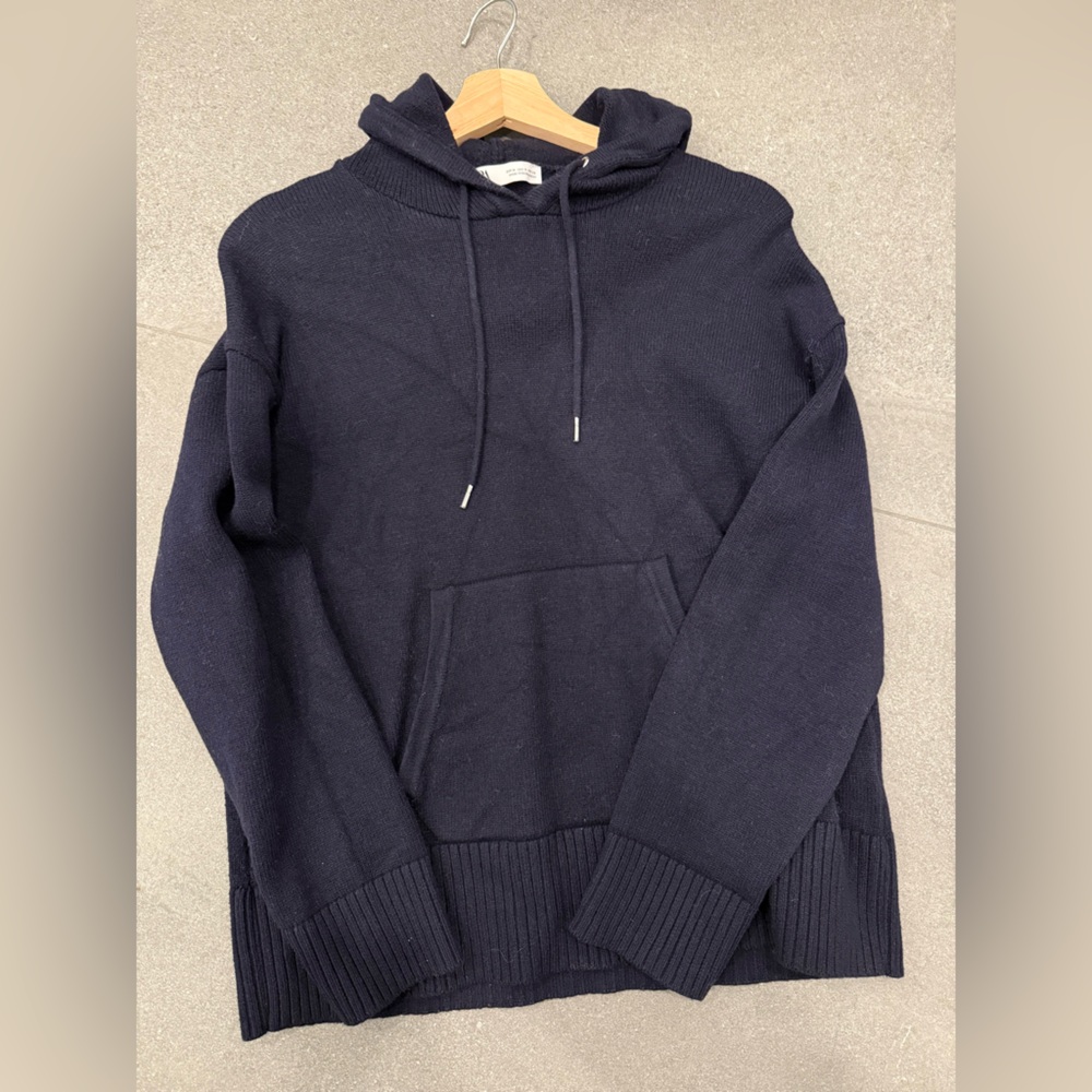 Zara hoodie in Navy